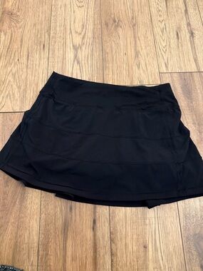 Lululemon pace rival skort